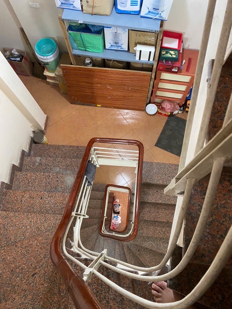 Bán nhà Tây Kết - diện tích 35m2 5 tầng - Ô tô đỗ cửa - giá 10,5 tỷ