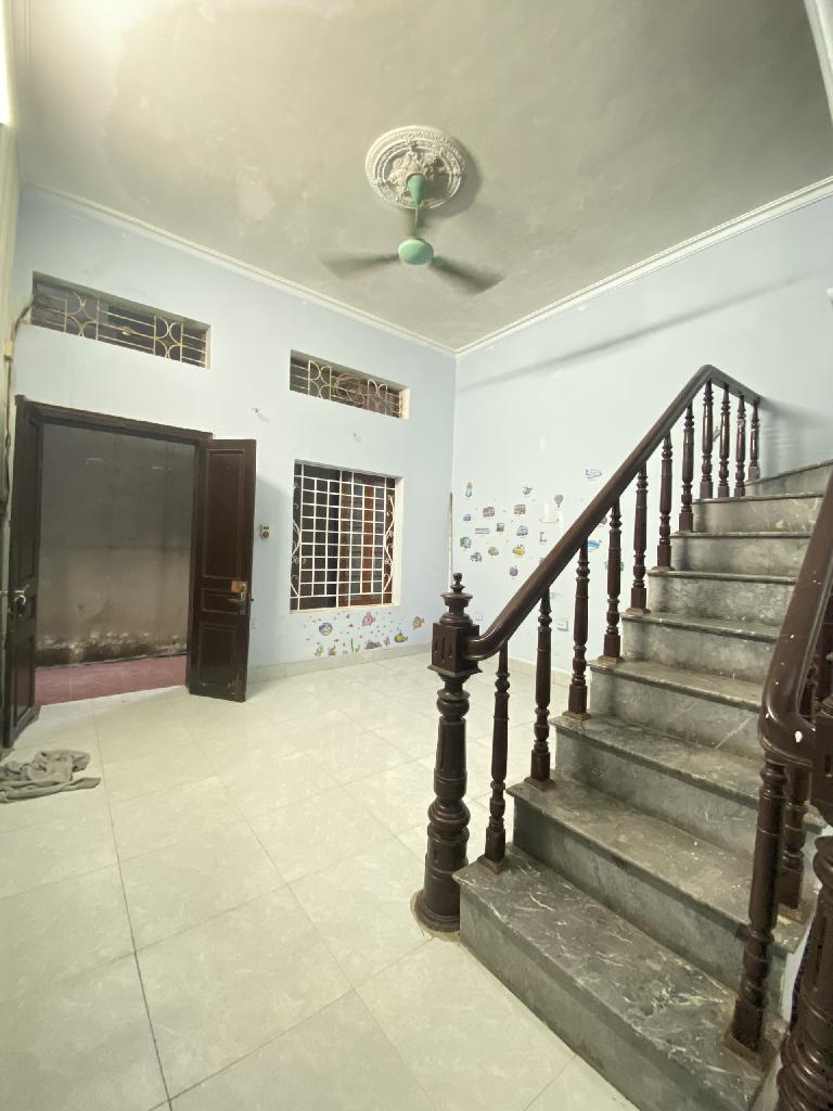 Bán nhà Bờ sông sét - diện tích 34m2 3 tầng - Ô TÔ TRÁNH NHAU - giá 4,9 tỷ