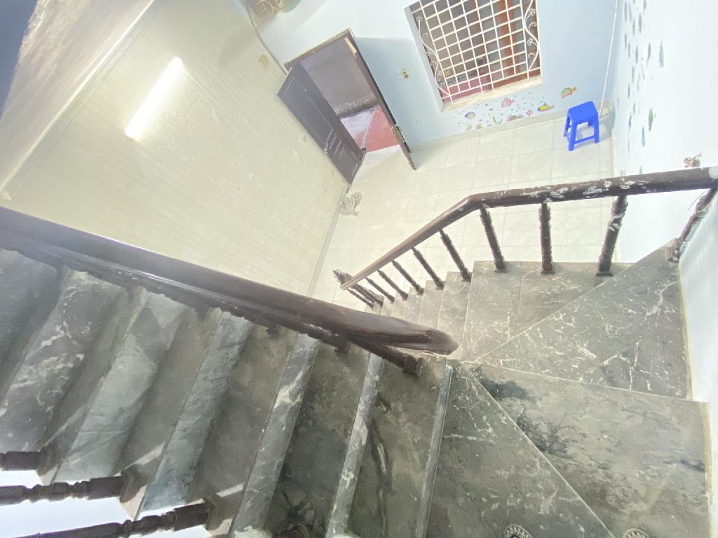 Bán nhà Bờ sông sét - diện tích 34m2 3 tầng - Ô TÔ TRÁNH NHAU - giá 4,9 tỷ