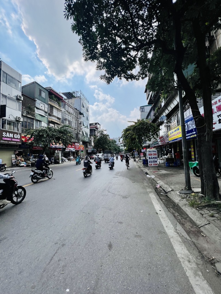 Bán nhà Thanh Nhàn - diện tích 58m2 1 tầng - Mặt phố - giá 15 tỷ