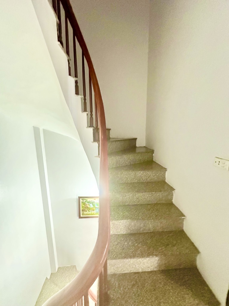 Bán nhà Giáp Nhị - diện tích 30m2 4 tầng - Nhà đẹp lên 5 tầng thoải mái - giá 5 tỷ