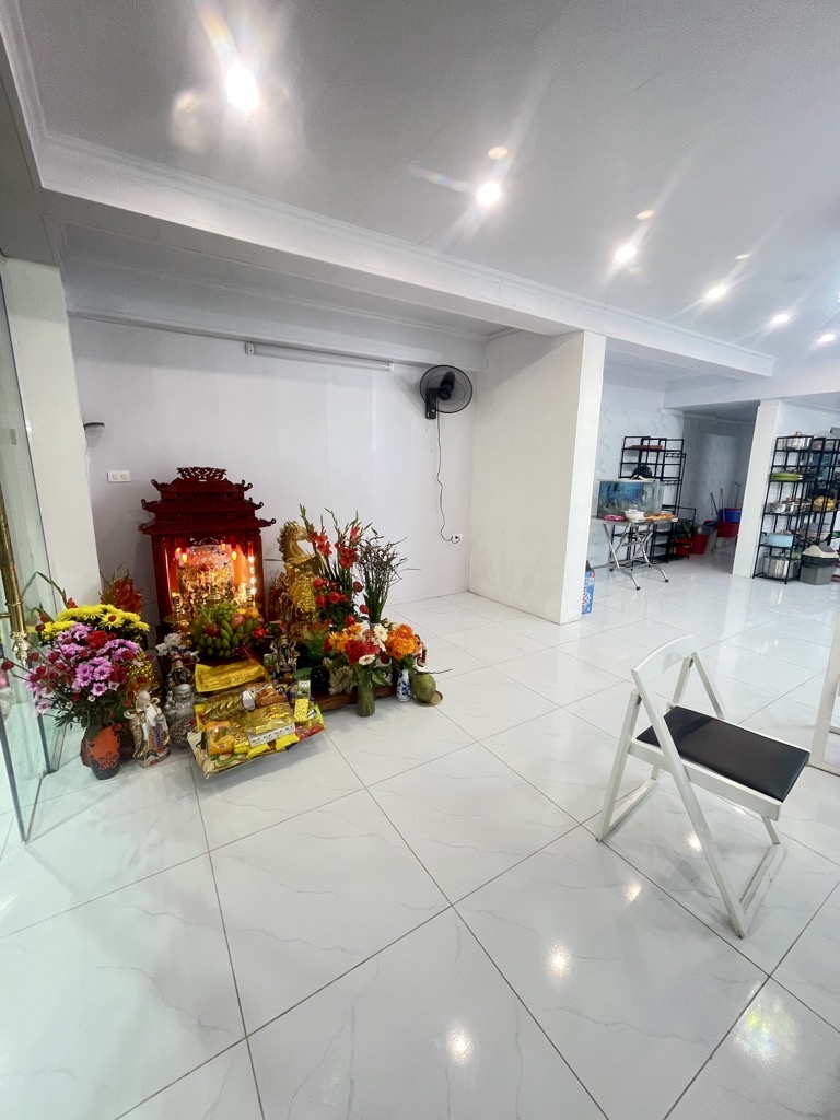 Bán nhà Hào Nam - diện tích 120m2 1 tầng - Ô TÔ ĐỖ - giá 8,5 tỷ