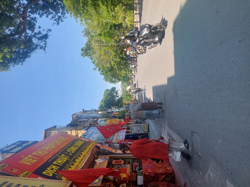 Bán nhà Quốc Tử Giám - diện tích 37,4m2 2 tầng - Lô góc, kinh doanh sầm uất - giá 18,7 tỷ