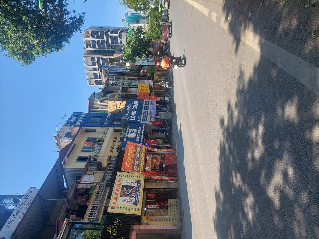 Bán nhà Quốc Tử Giám - diện tích 37,4m2 2 tầng - Lô góc, kinh doanh sầm uất - giá 18,7 tỷ