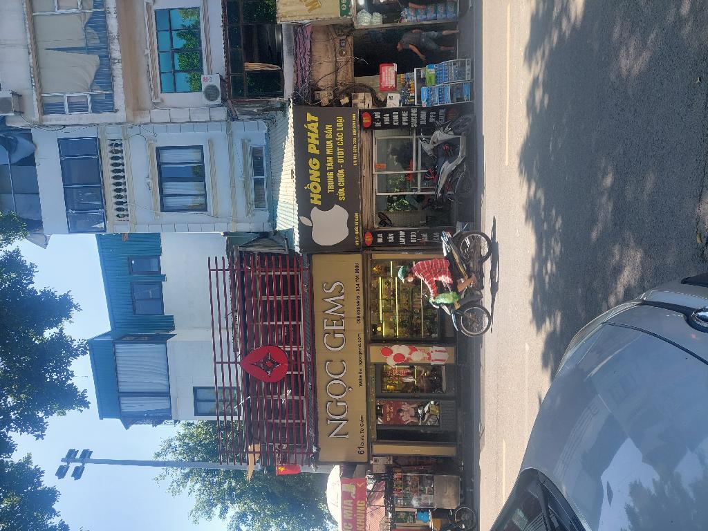 Bán nhà Quốc Tử Giám - diện tích 37,4m2 2 tầng - Lô góc, kinh doanh sầm uất - giá 18,7 tỷ