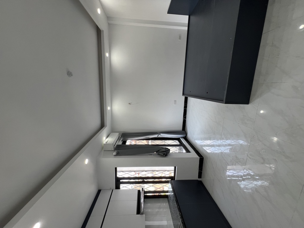 Bán nhà Chợ Khâm Thiên - diện tích 56m2 8 tầng - Thang máy - giá 18,3 tỷ