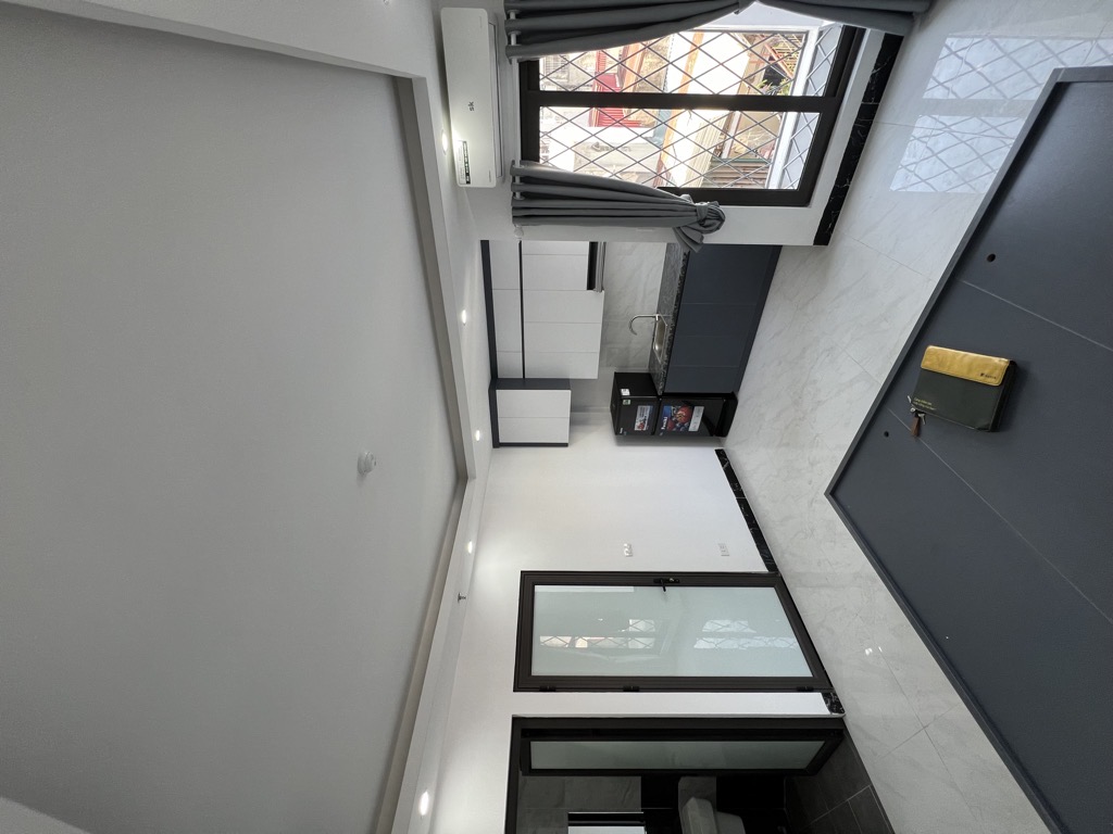 Bán nhà Chợ Khâm Thiên - diện tích 56m2 8 tầng - Thang máy - giá 18,3 tỷ