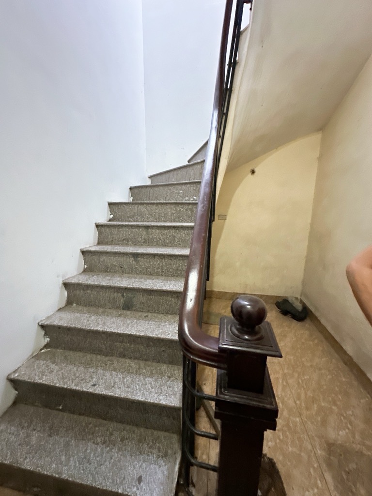 Bán nhà Thuý Lĩnh - diện tích 100m2 3 tầng - Ô TÔ TRÁNH KINH DOANH VĂN PHÒNG - giá 17,5 tỷ