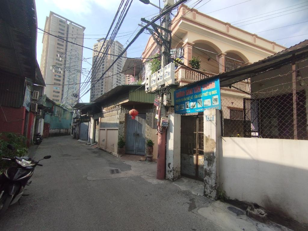 Bán nhà Trương Định - diện tích 100m2 1 tầng - Lô góc, ô tô tránh - giá 20 tỷ