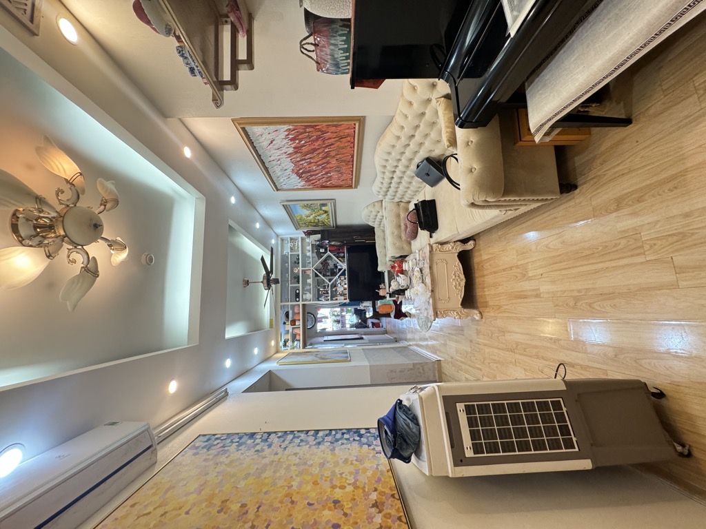 Bán nhà Nguyễn Xiển - diện tích 65.1m2 42 tầng - Cực hiếm - giá 4,7 tỷ