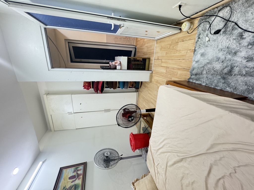 Bán nhà Nguyễn Xiển - diện tích 65.1m2 42 tầng - Cực hiếm - giá 4,7 tỷ