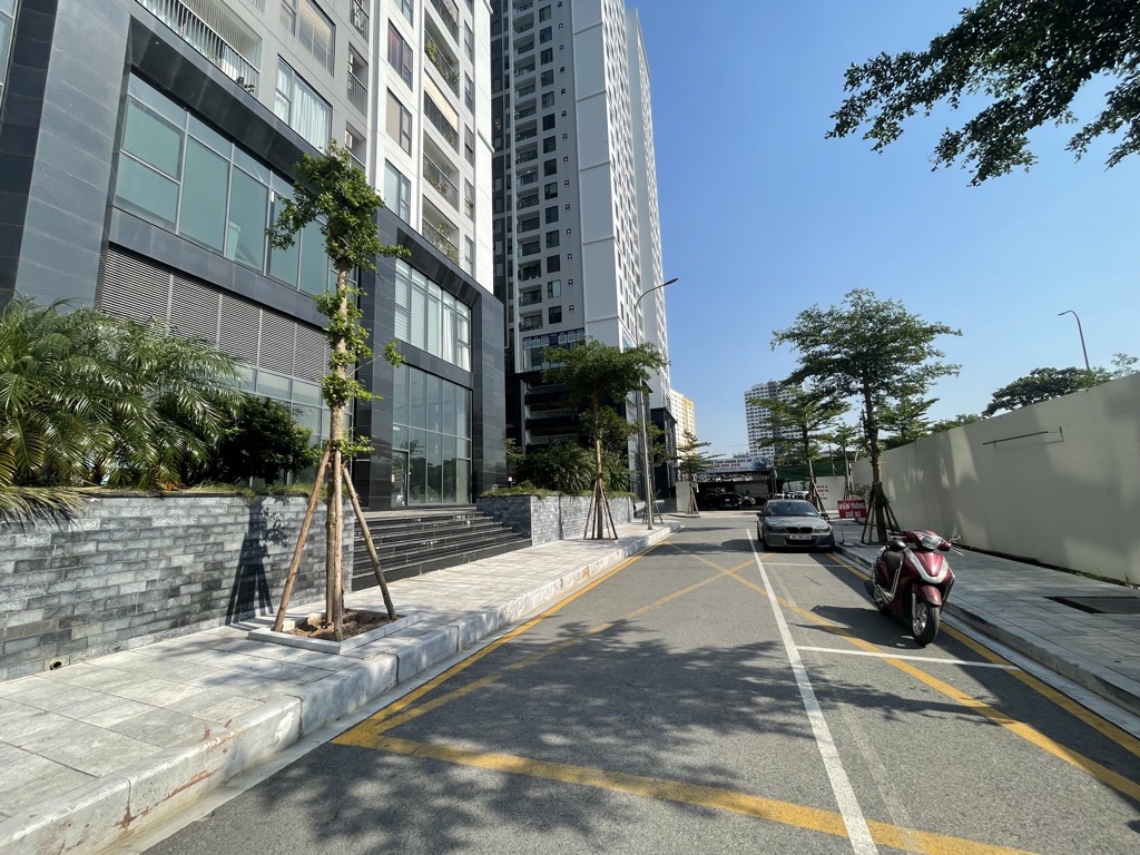 Bán nhà Ngọc Hồi - diện tích 70m2 1 tầng - ô tô chạy vòng quanh - giá 6,4 tỷ