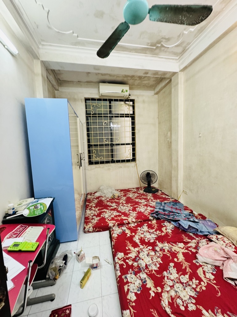 Bán nhà Thịnh Hào 1 - diện tích 25m2 4 tầng - Ô tô nhỏ đỗ cửa - giá 9 tỷ