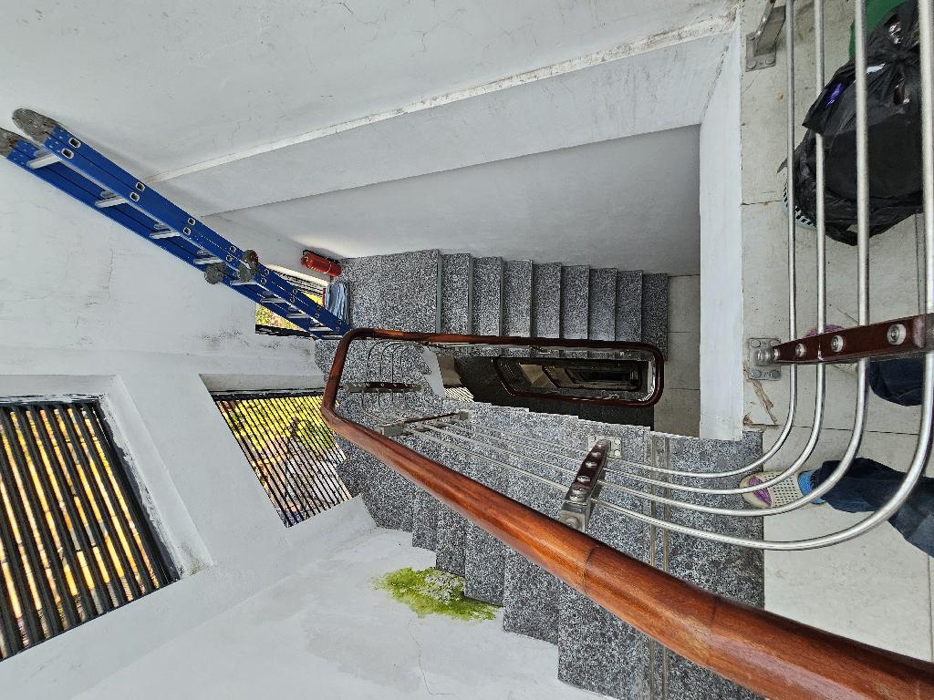 Bán nhà Vĩnh Tuy - diện tích 55.8m2 6 tầng - Lô góc 2 mặt ngõ ô tô - giá 19,5 tỷ