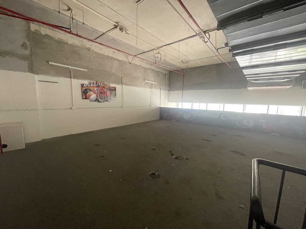 Bán nhà Ngọc Hồi - diện tích 70m2 1 tầng - ô tô chạy vòng quanh - giá 6,4 tỷ