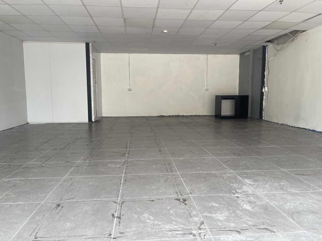 Bán nhà Ngọc Hồi - diện tích 70m2 1 tầng - ô tô chạy vòng quanh - giá 6,4 tỷ