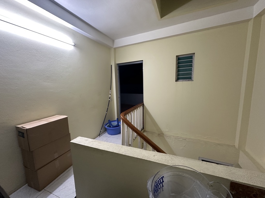 Bán nhà Yên Duyên - diện tích 68m2 5 tầng - Ô TÔ ĐỖ CỔNG - giá 15 tỷ