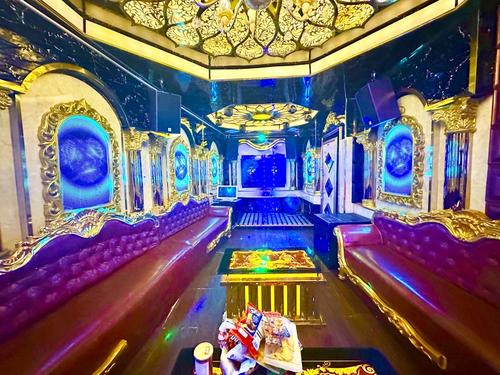 Bán nhà Yên Duyên - diện tích 68m2 5 tầng - Ô TÔ ĐỖ CỔNG - giá 15 tỷ