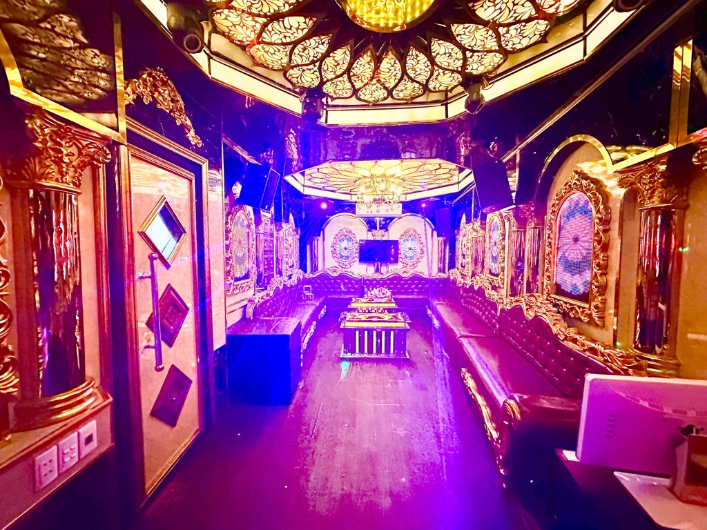 Bán nhà Yên Duyên - diện tích 68m2 5 tầng - Ô TÔ ĐỖ CỔNG - giá 15 tỷ