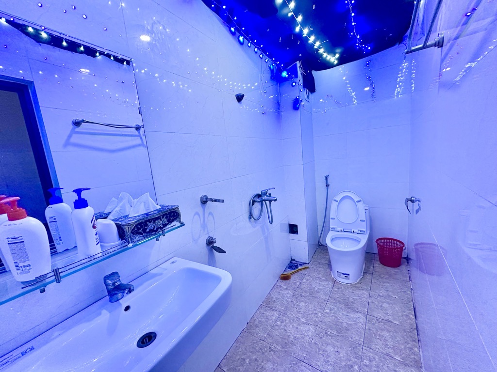 Bán nhà Yên Duyên - diện tích 68m2 5 tầng - Ô TÔ ĐỖ CỔNG - giá 15 tỷ