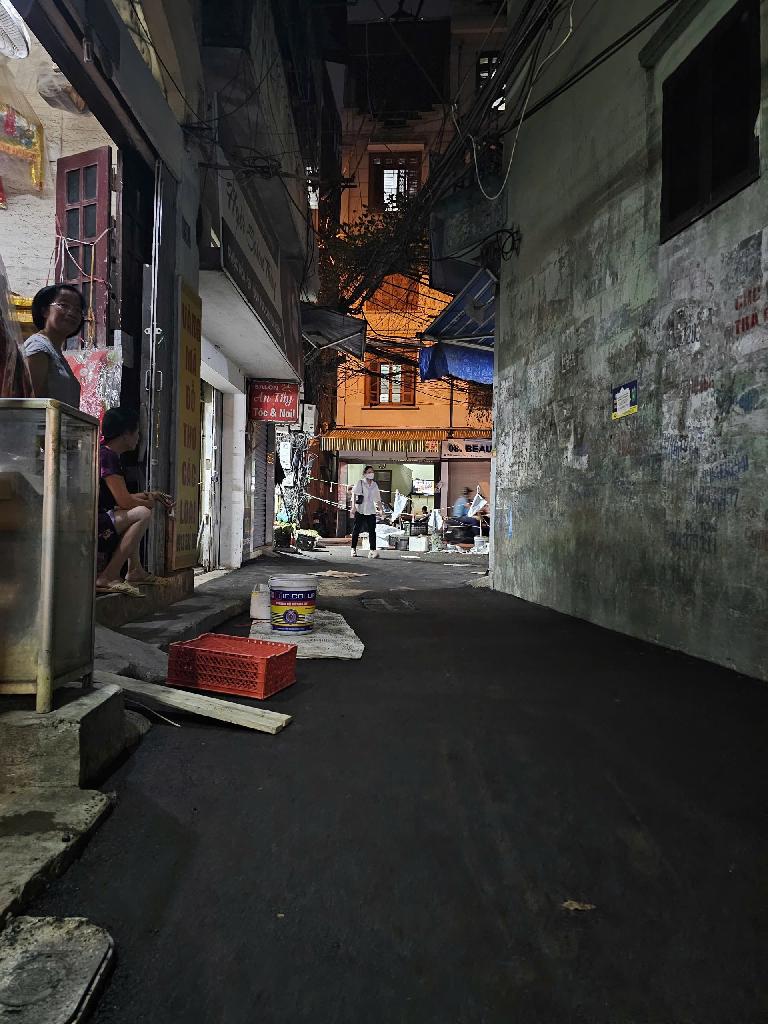 Bán nhà Khương Thượng - diện tích 48.3m2 2 tầng - Ngõ thông, kinh doanh - giá 9,8 tỷ