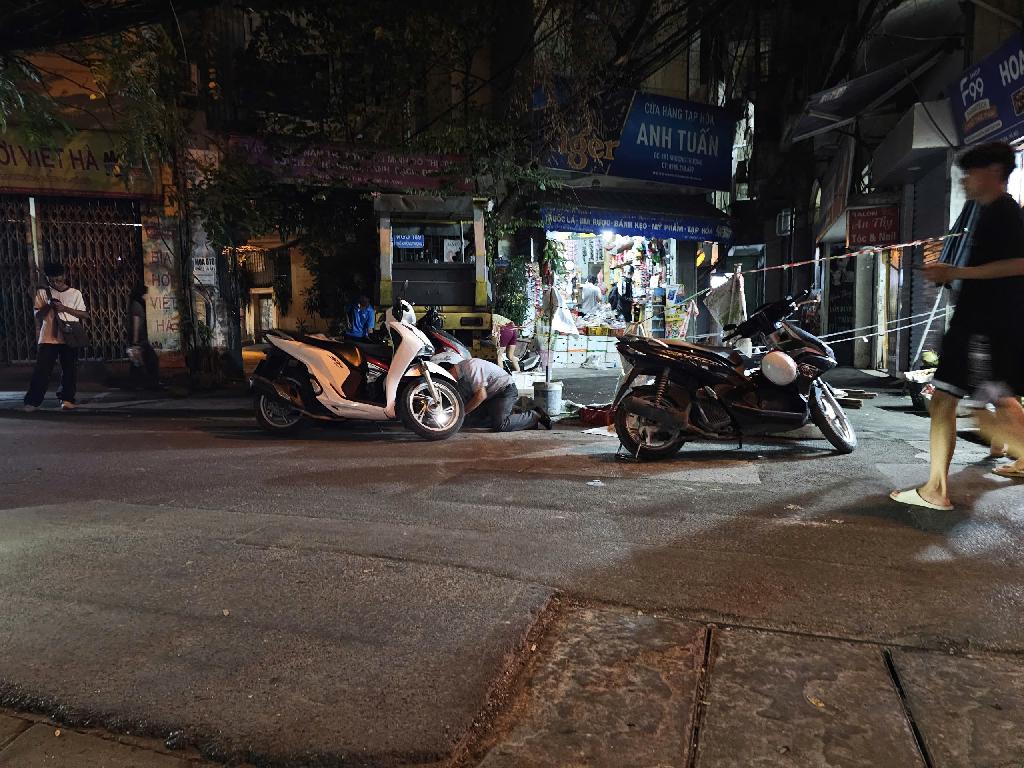 Bán nhà Khương Thượng - diện tích 48.3m2 2 tầng - Ngõ thông, kinh doanh - giá 9,8 tỷ