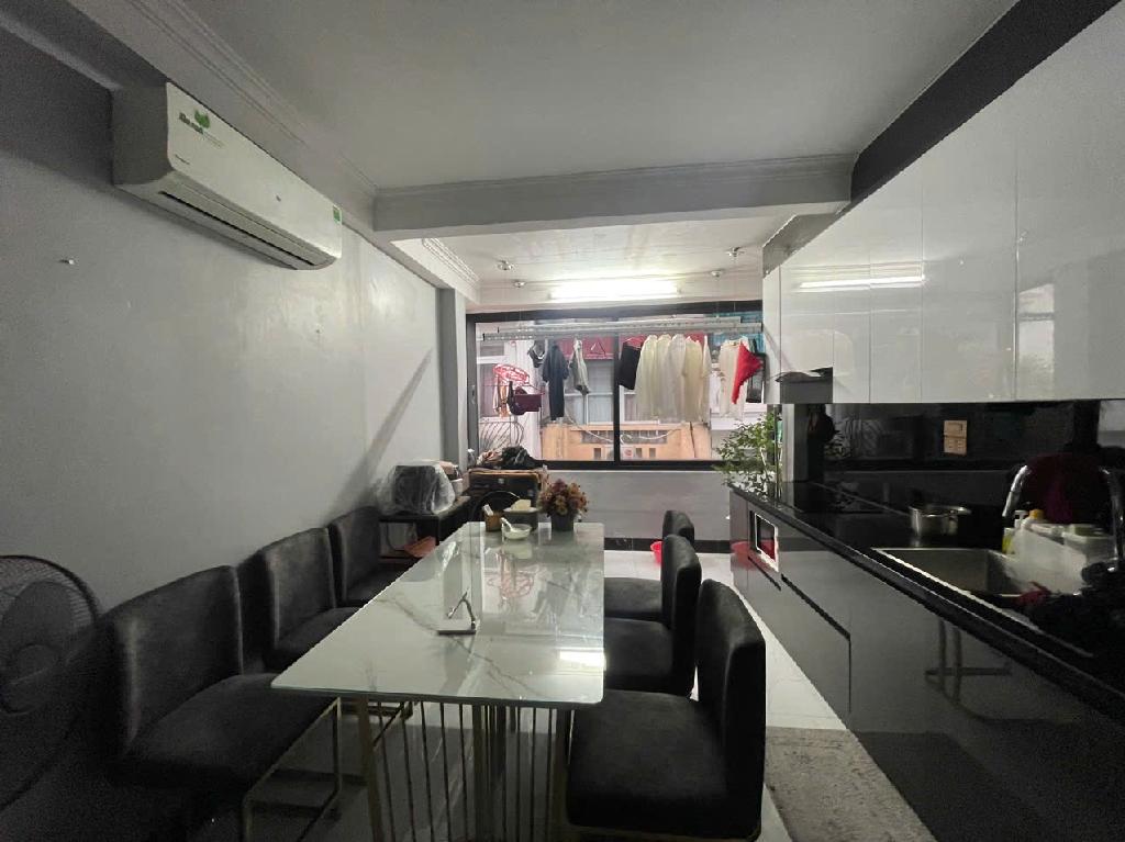 Bán nhà Trung Liệt - diện tích 16m2 6 tầng - Mặt phố kinh doanh - giá 7,9 tỷ