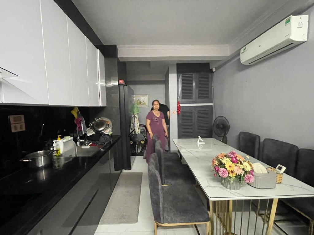 Bán nhà Trung Liệt - diện tích 16m2 6 tầng - Mặt phố kinh doanh - giá 7,9 tỷ