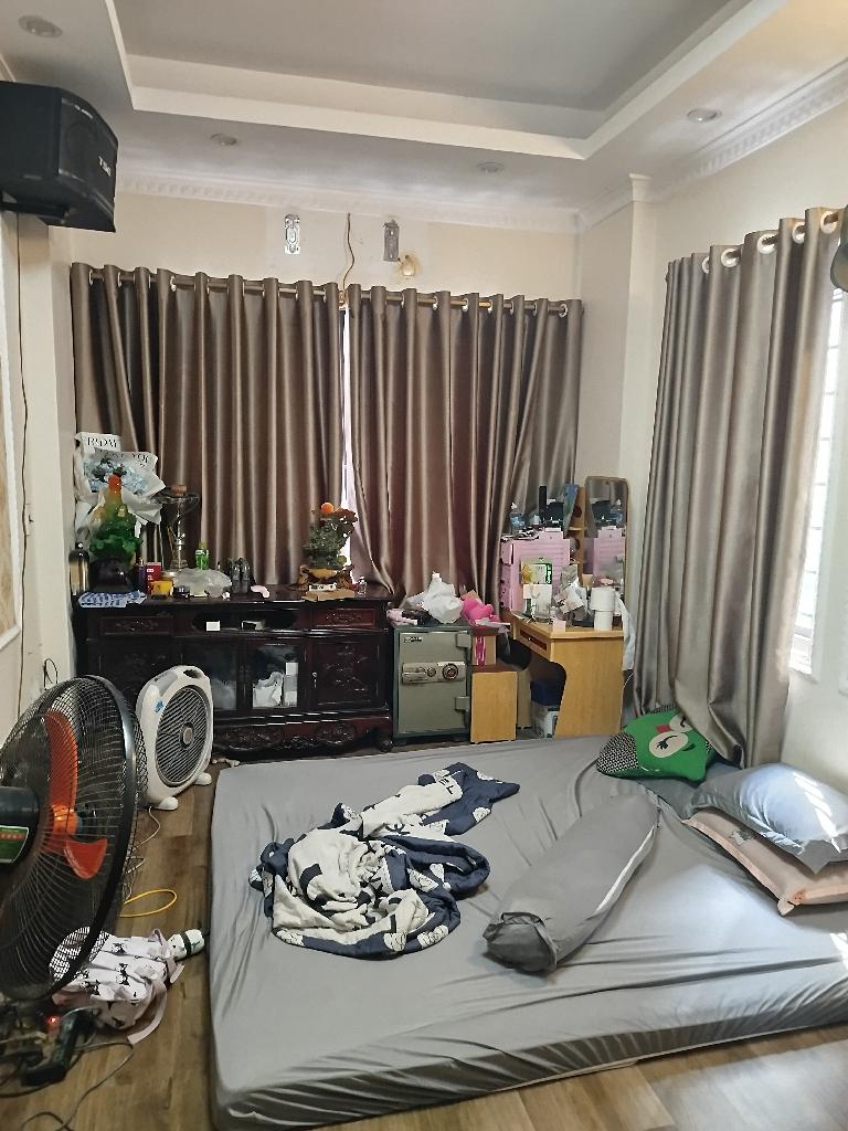 Bán nhà Vĩnh Hưng - diện tích 30m2 4 tầng - Lô góc, kinh doanh sầm uất - giá 6,2 tỷ