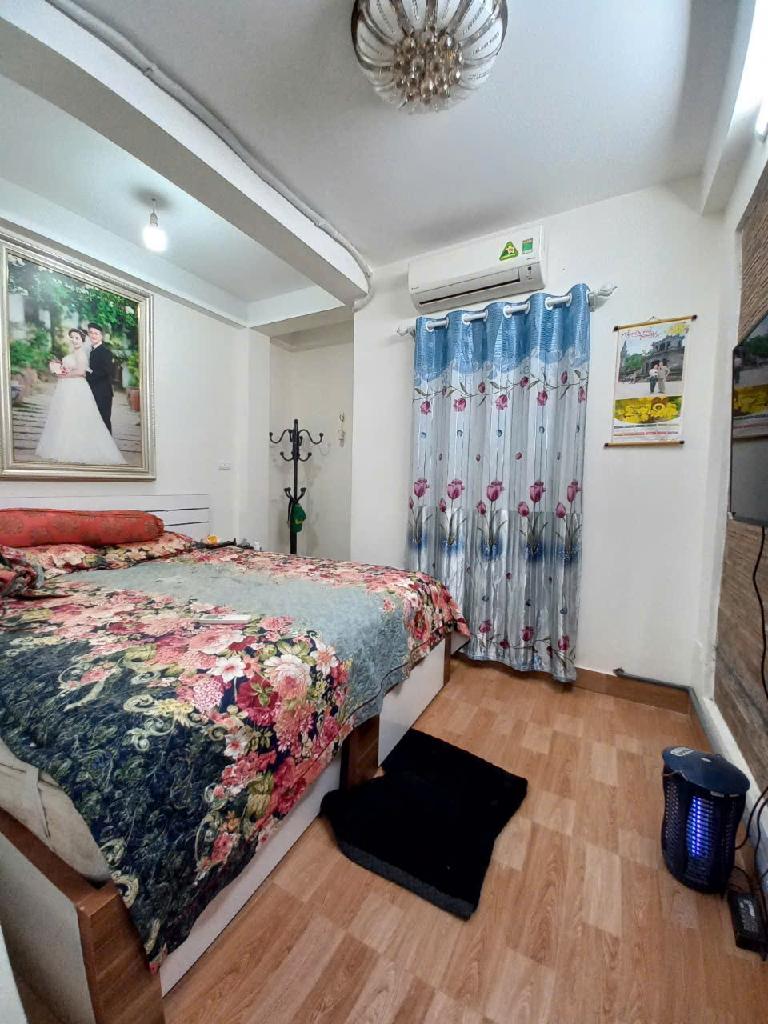 Bán nhà Giáp Bát - diện tích 35.5m2 3 tầng - gần chợ, trường tiện ích bạt ngàn - giá 2,9 tỷ