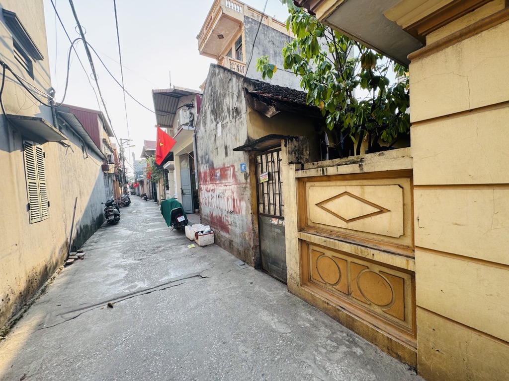 Bán nhà Yên Duyên - diện tích 55m2 1 tầng - ô tô đỗ cửa - giá 5,8 tỷ