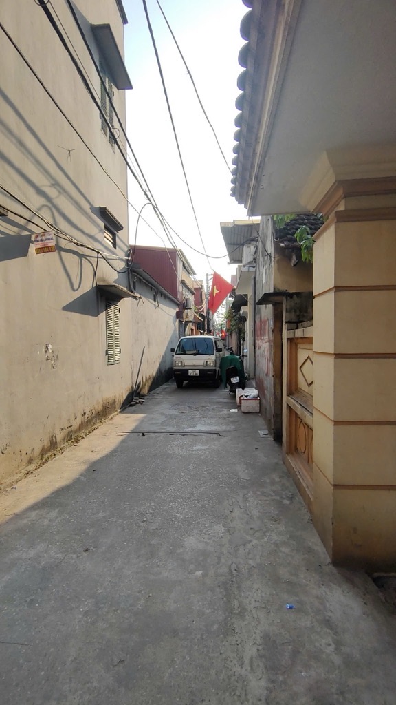 Bán nhà Yên Duyên - diện tích 55m2 1 tầng - ô tô đỗ cửa - giá 5,8 tỷ