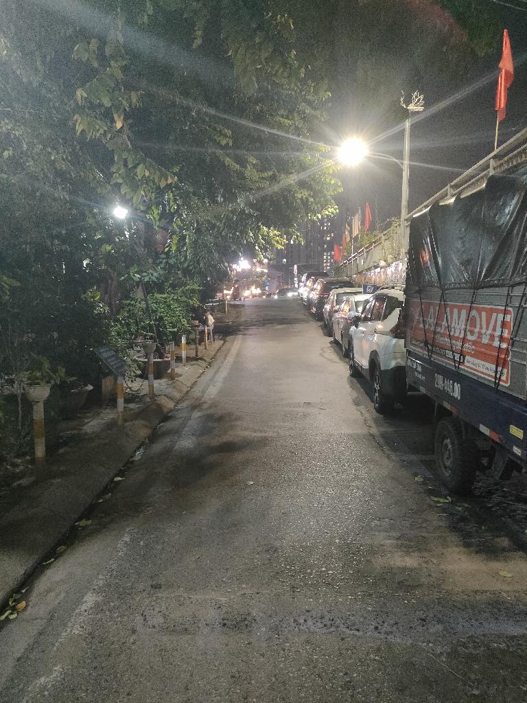 Bán nhà Nguyễn Khoái - diện tích 42m2 1 tầng - đất trống - giá 4,89 tỷ