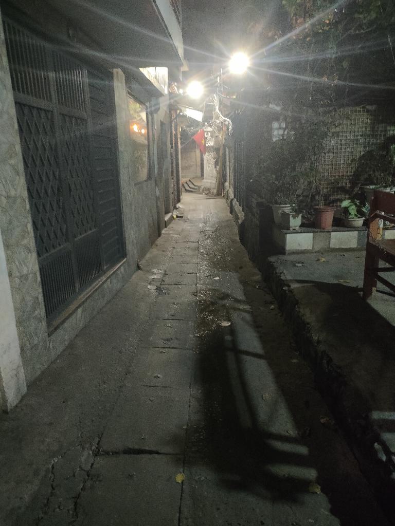 Bán nhà Nguyễn Khoái - diện tích 42m2 1 tầng - đất trống - giá 4,89 tỷ