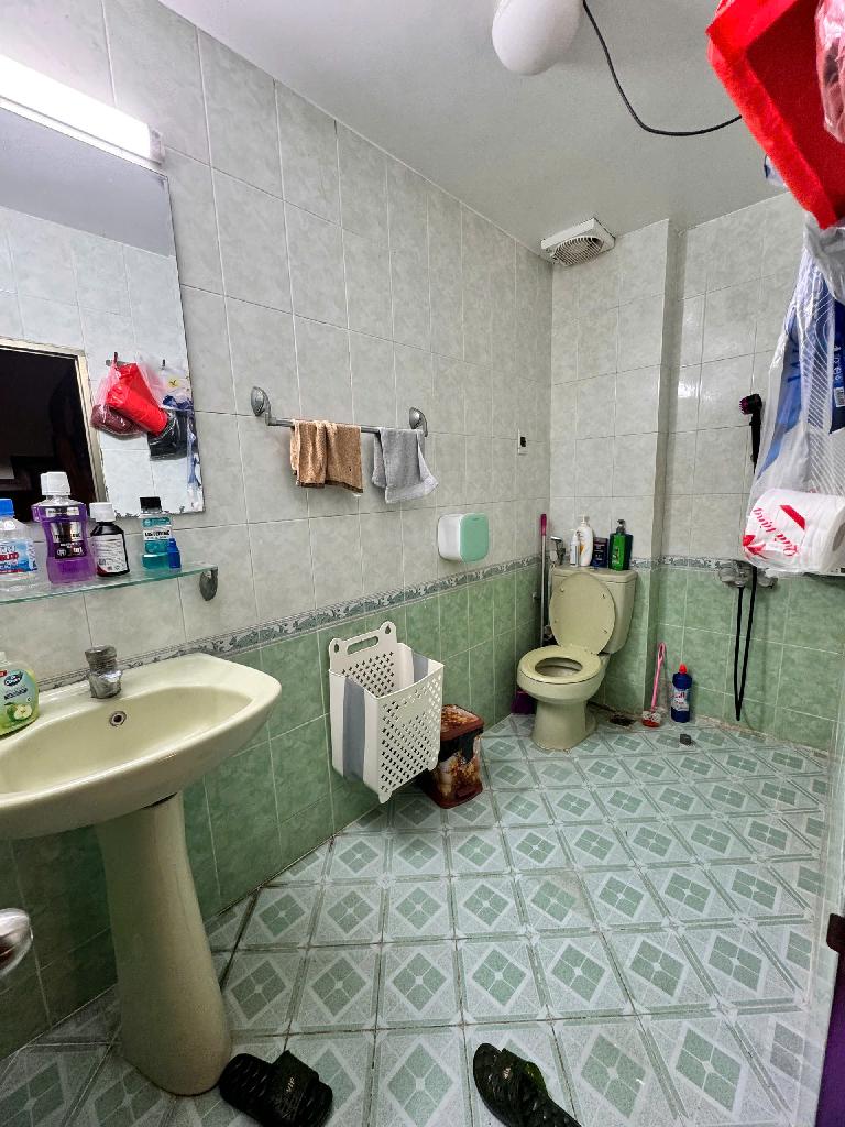 Bán nhà Đê La Thành nhỏ - diện tích 44,1m2 4 tầng - Lô góc, ô tô đỗ cửa - giá 16,8 tỷ