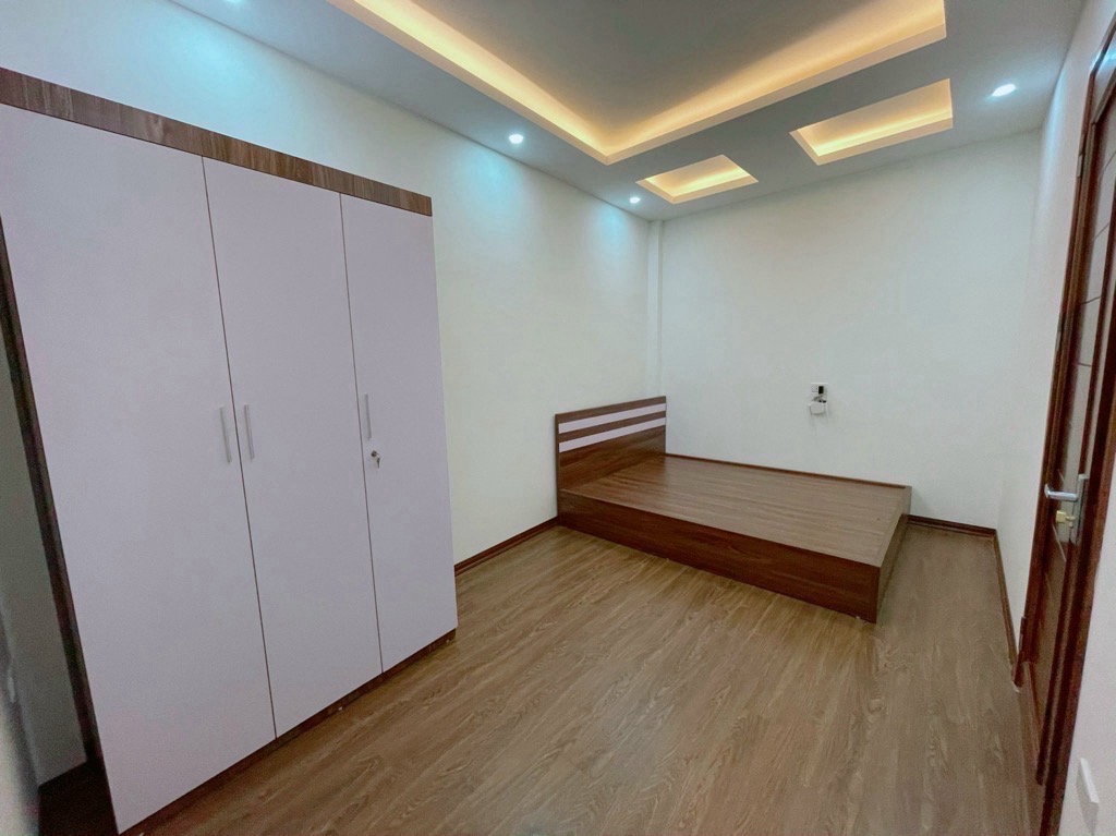 Bán nhà Trương Định - diện tích 42m2 5 tầng - Nhà đẹp, mới xây - giá 10,5 tỷ