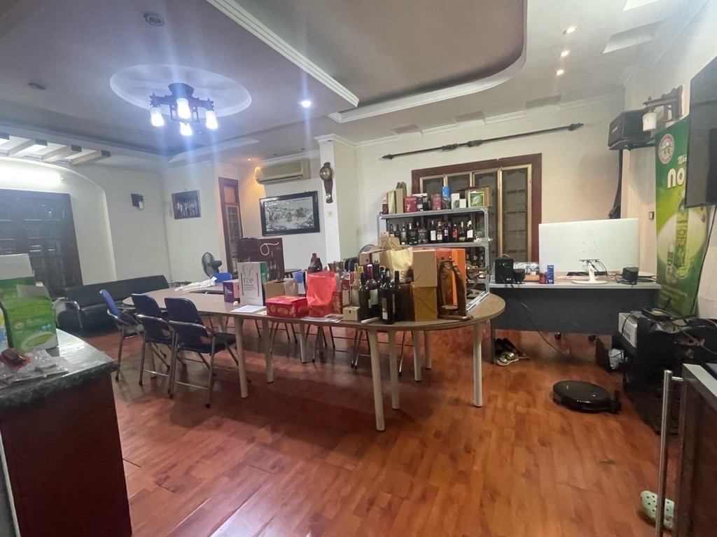 Bán nhà Tây Sơn - diện tích 70.3m2 5 tầng - 2 mặt ngõ, 3 thoáng - giá 17,5 tỷ