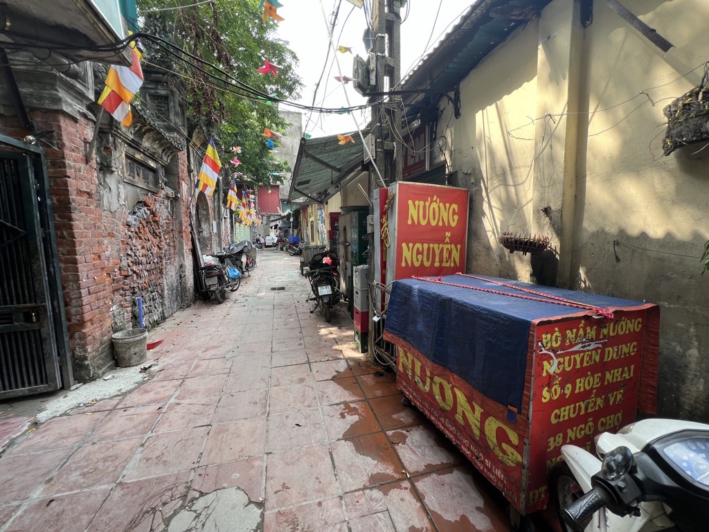 Bán nhà Y Miếu - diện tích 36,3m2 3 tầng - Lô góc ô tô đỗ cửa - giá 8 tỷ