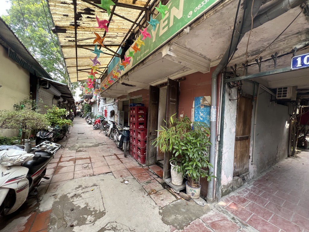 Bán nhà Y Miếu - diện tích 36,3m2 3 tầng - Lô góc ô tô đỗ cửa - giá 8 tỷ