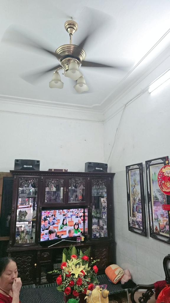 Bán nhà Kim Giang - diện tích 37m2 3 tầng - Ô TÔ TRÁNH - giá 10,3 tỷ