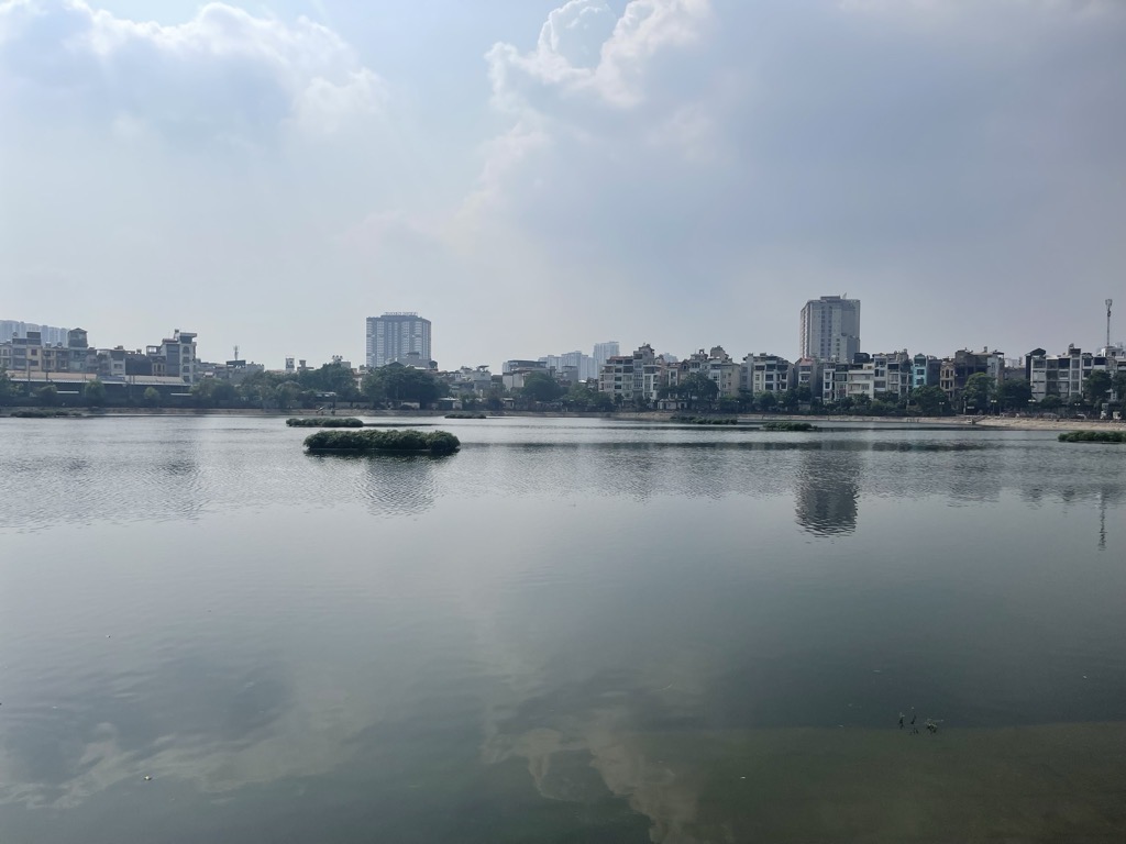 Bán nhà Hoàng Văn Thái - diện tích 38m2 1 tầng - ô tô đỗ cửa - giá 2,1 tỷ