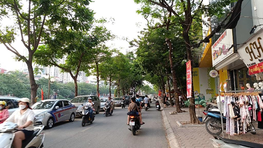 Bán nhà Vũ Tông Phan - diện tích 173m2 1 tầng - Mặt ngõ ô tô tránh - giá 12,6 tỷ