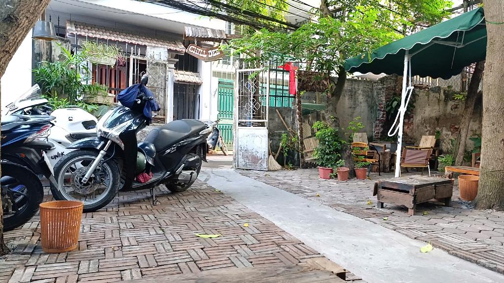 Bán nhà Vũ Tông Phan - diện tích 173m2 1 tầng - Mặt ngõ ô tô tránh - giá 12,6 tỷ