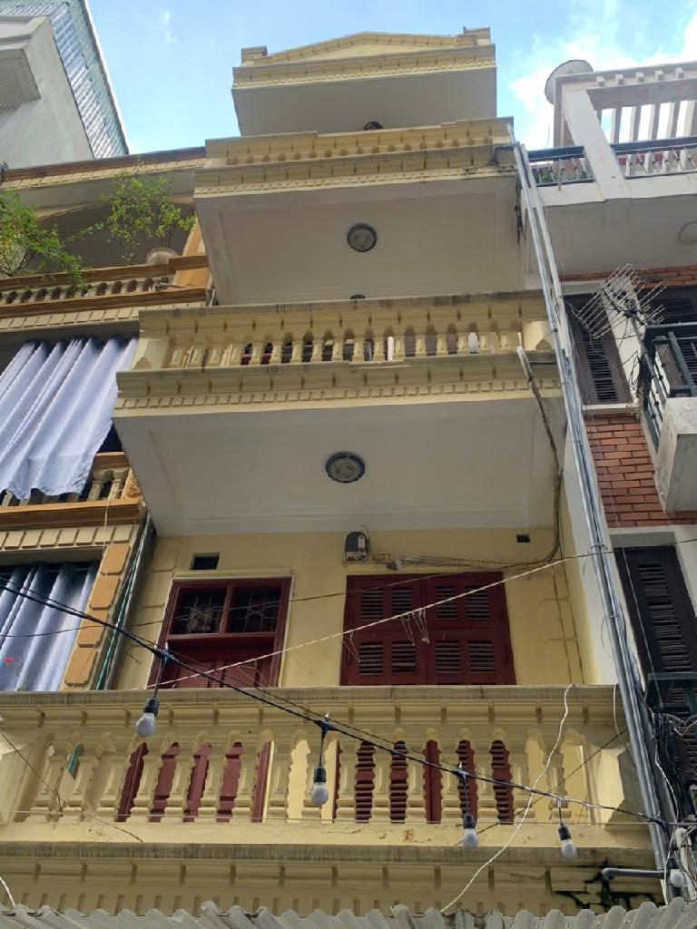 Bán nhà Tân Mai - diện tích 50m2 4 tầng - Ngõ ô tô tránh - giá 14,7 tỷ