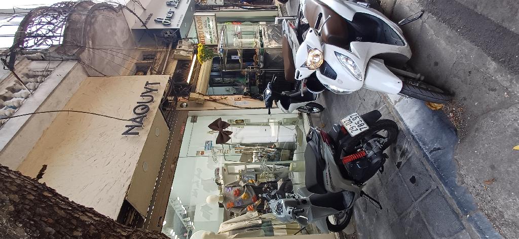 Bán nhà Bùi Thị Xuân - diện tích 23m2 4 tầng - Nhà mặt phố, buôn bán sầm uất - giá 15 tỷ