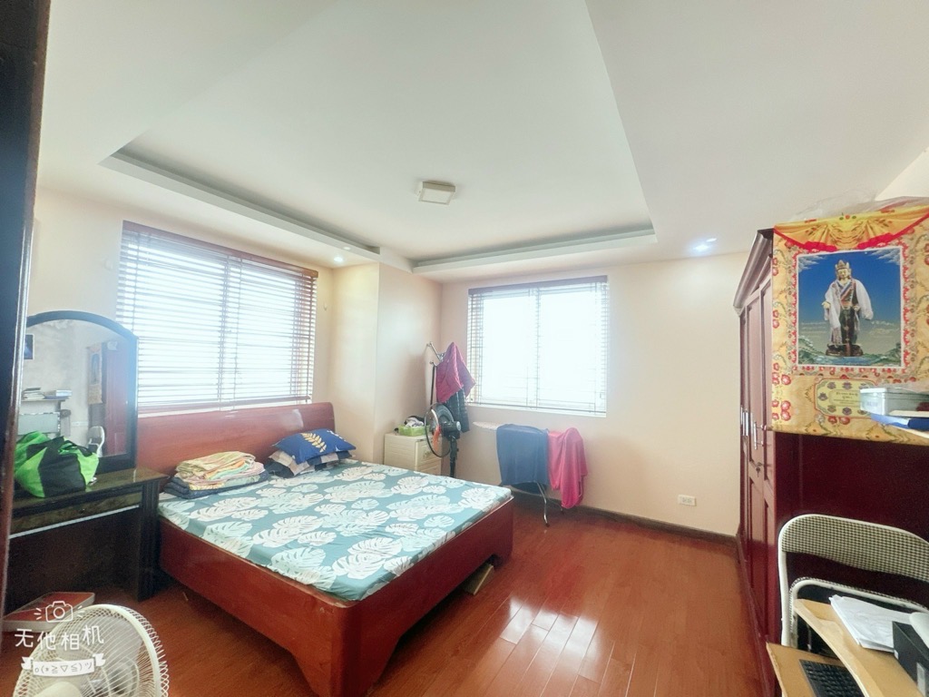 Bán nhà Quan Nhân - diện tích 166m2 2 tầng - LÔ GÓC - giá 17,3 tỷ