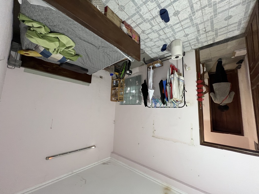 Bán nhà Hoàng Văn Thái - diện tích 73m2 4 tầng - Phân lô quân đội, ô tô - giá 19 tỷ