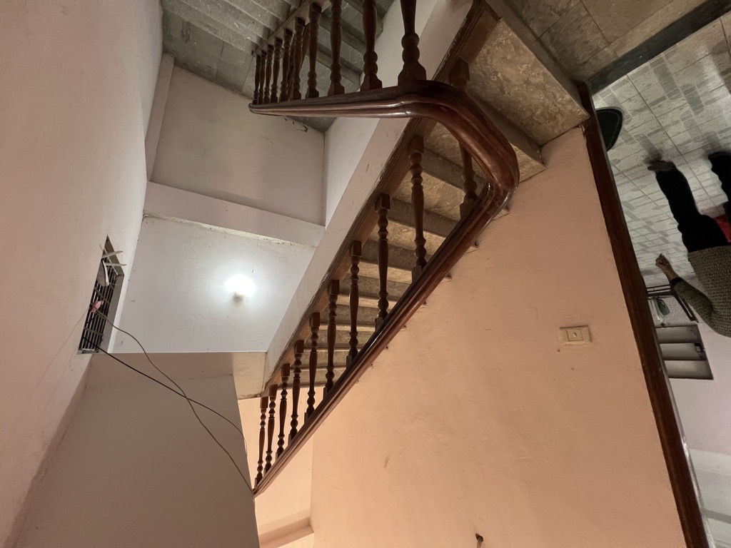 Bán nhà Hoàng Văn Thái - diện tích 73m2 4 tầng - Phân lô quân đội, ô tô - giá 19 tỷ