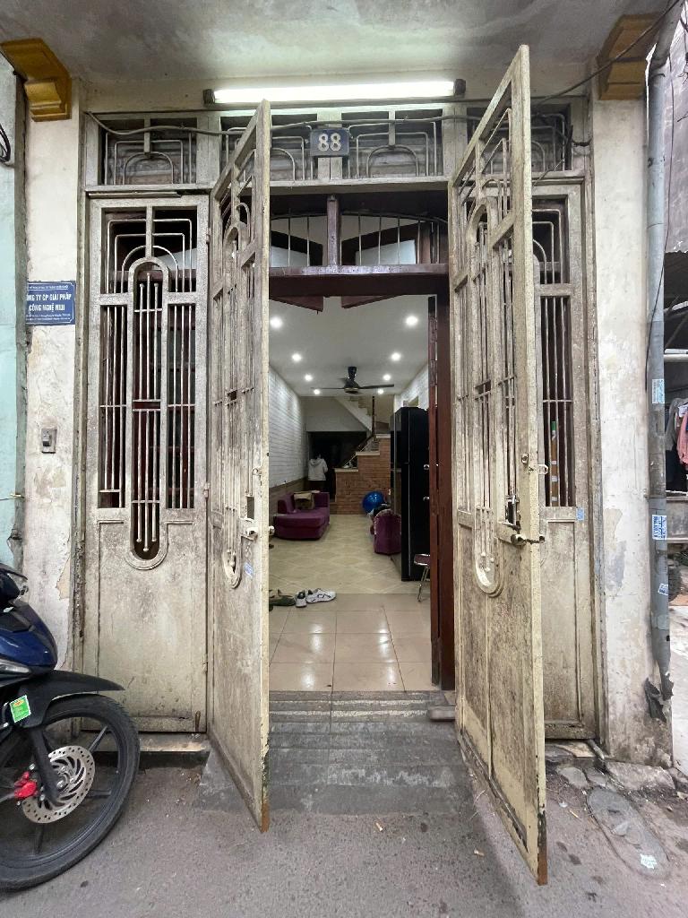 Bán nhà Tây Sơn - diện tích 42m2 4 tầng - mặt ngõ ô tô lý thuyết qua nhà - giá 9 tỷ