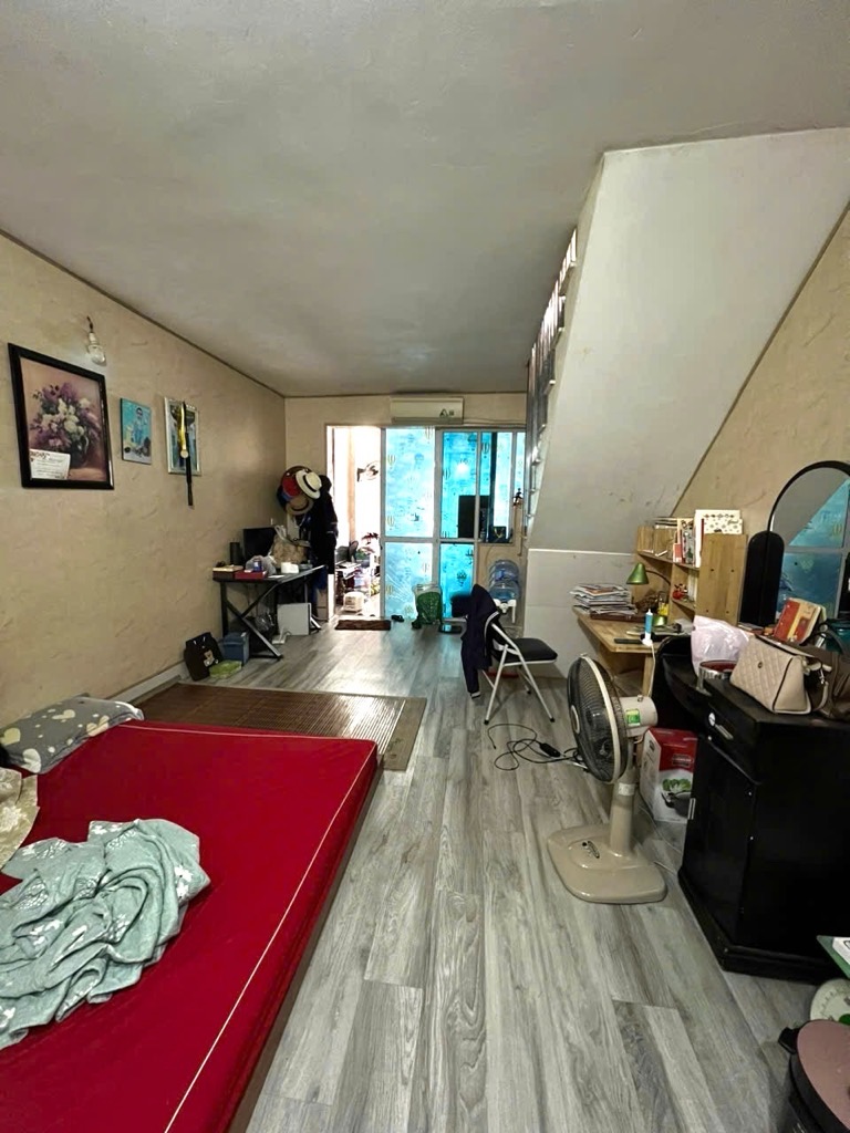 Bán nhà Nguyễn Xiển - diện tích 60m2 2 tầng - ô tô tránh - giá 6,5 tỷ